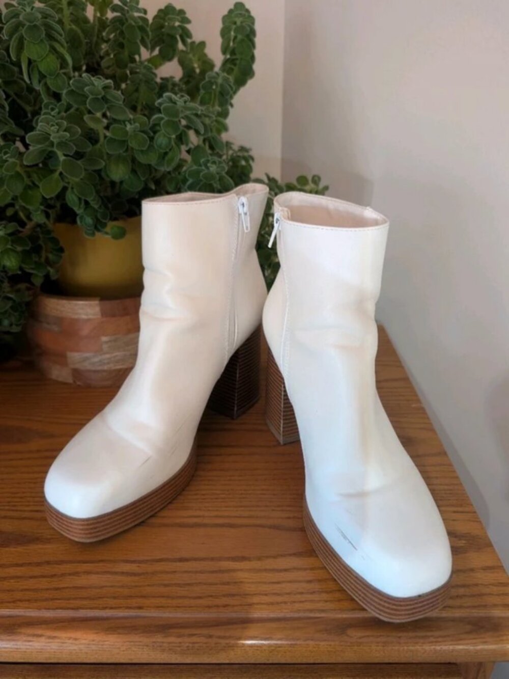 Heeled White Sugar Boots